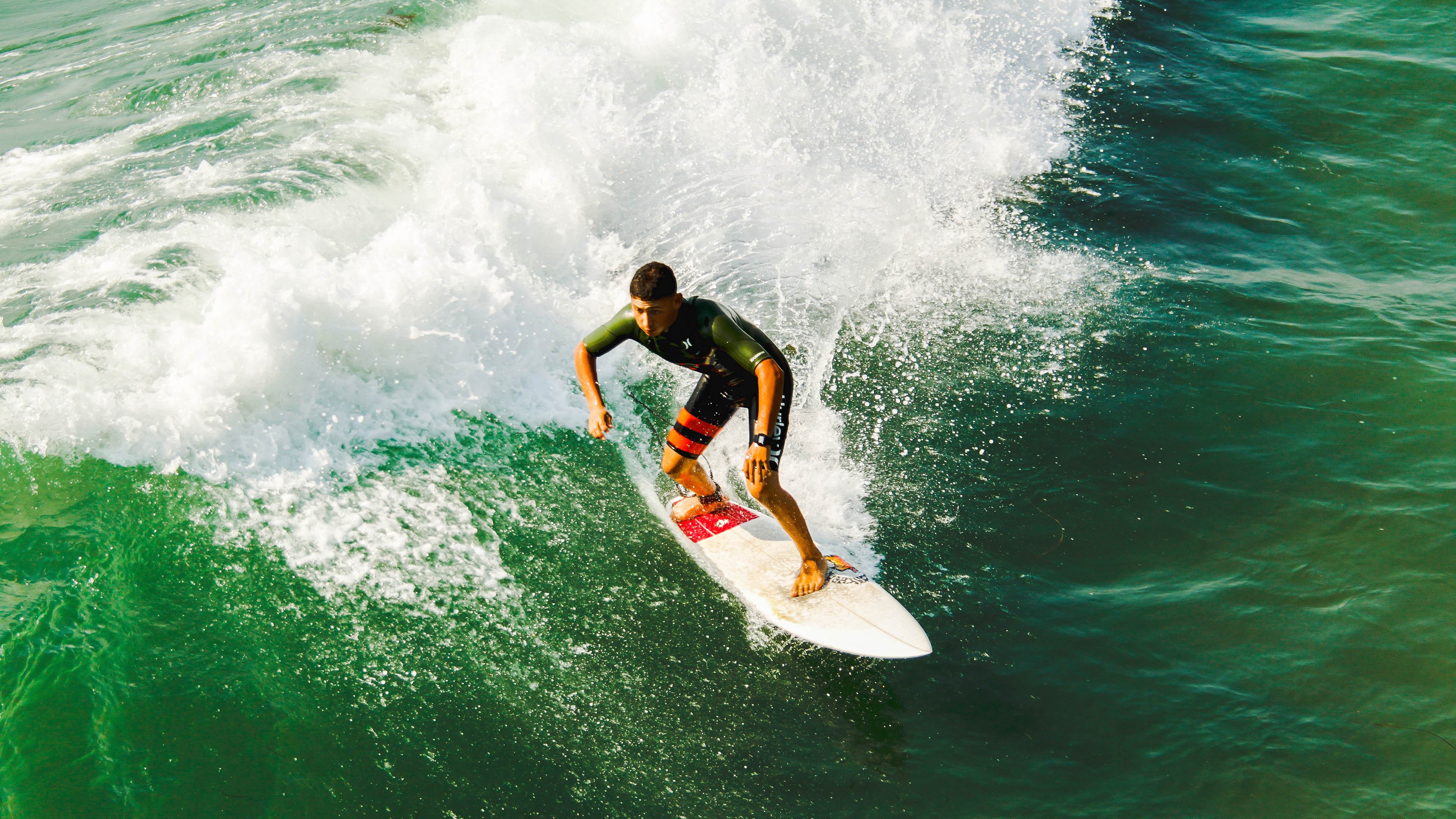 CBA赛场激情澎湃青春无限，cba现场视频